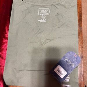 Cherokee Sage Green V-Neck Scrub Top